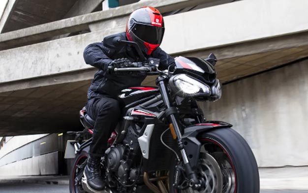 Turn on the three-cylinder street riding track mode to make the ADV course full of "safety".
